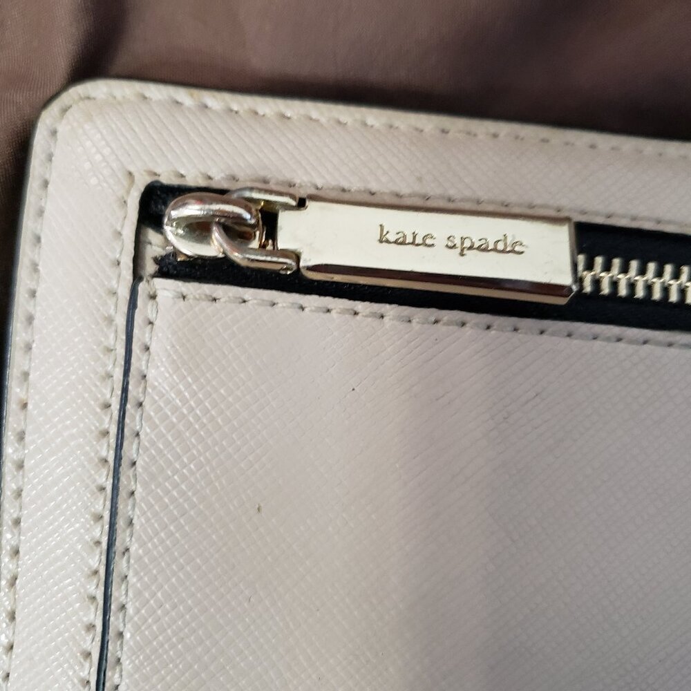 Kate Spade Wallet - Picture 3 of 15
